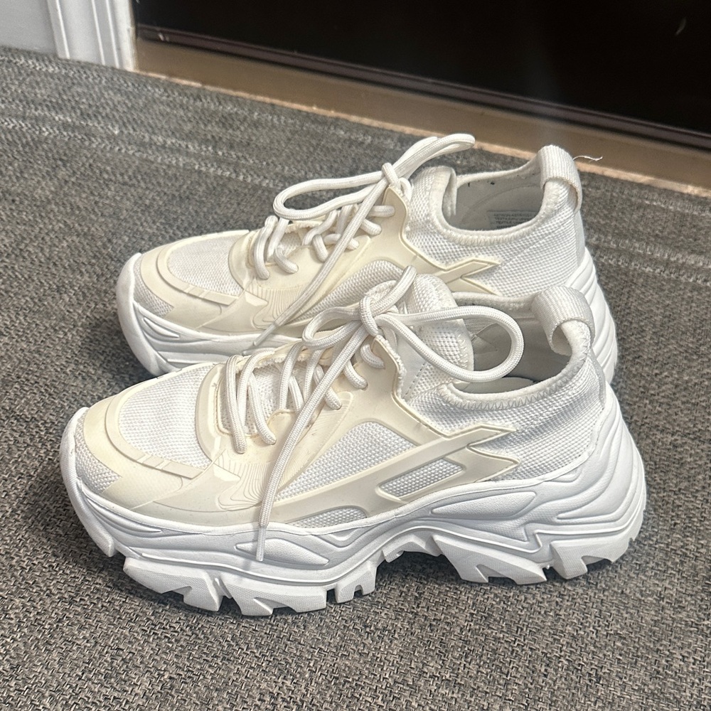 STEVE MADDEN ASTRON SIZE 5.5
